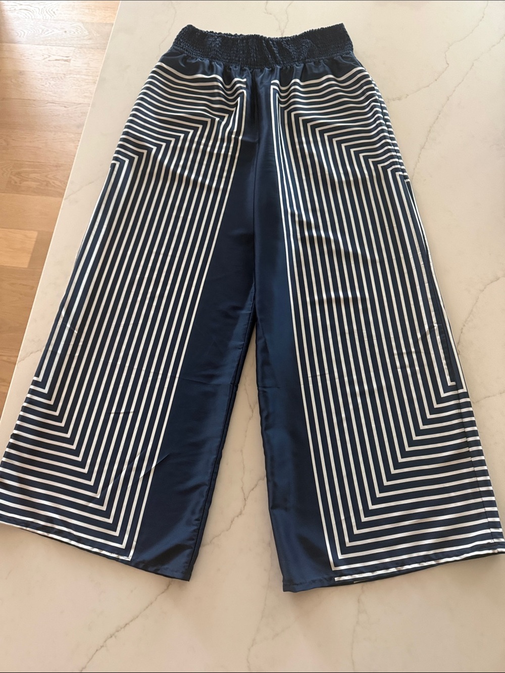 Hutch Navy and White Geometric Wide-Leg Silky Pants
